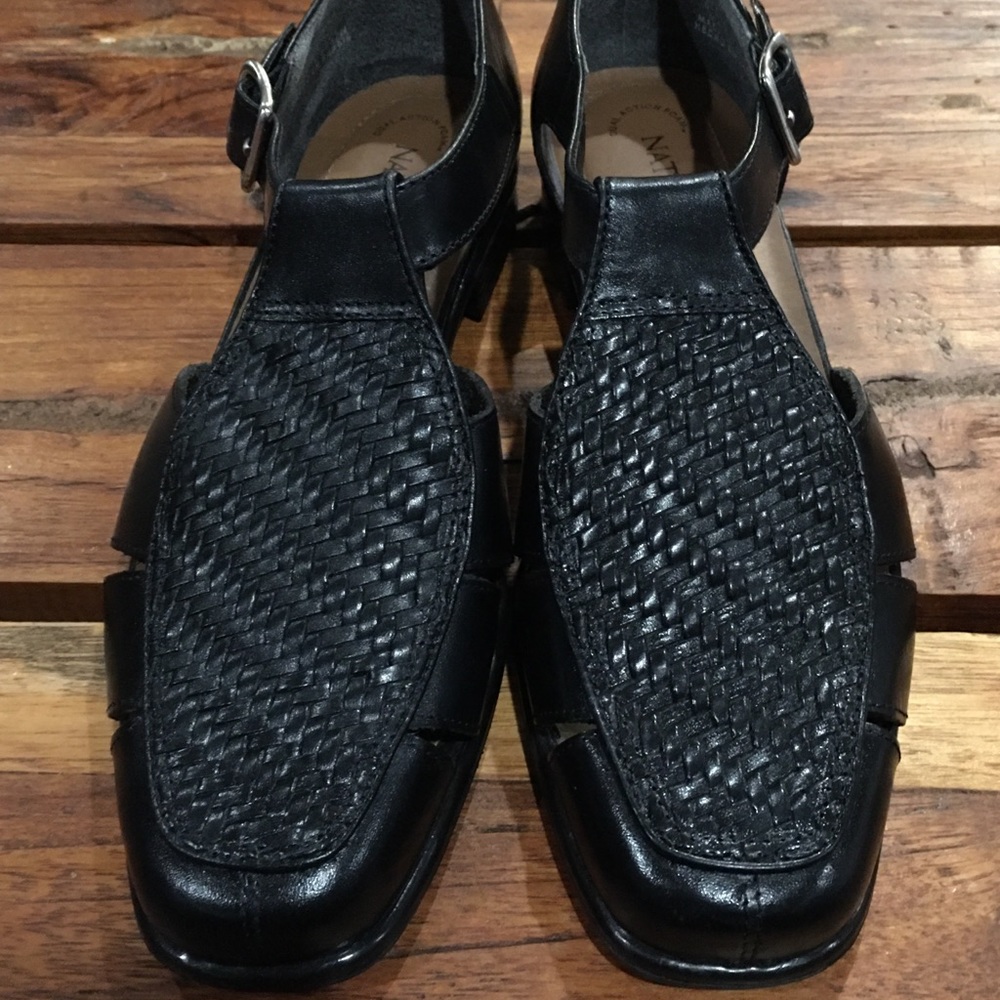 Naturalized T straps leather  women shoes